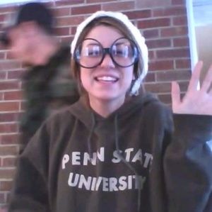 Meet your Posher, Dana